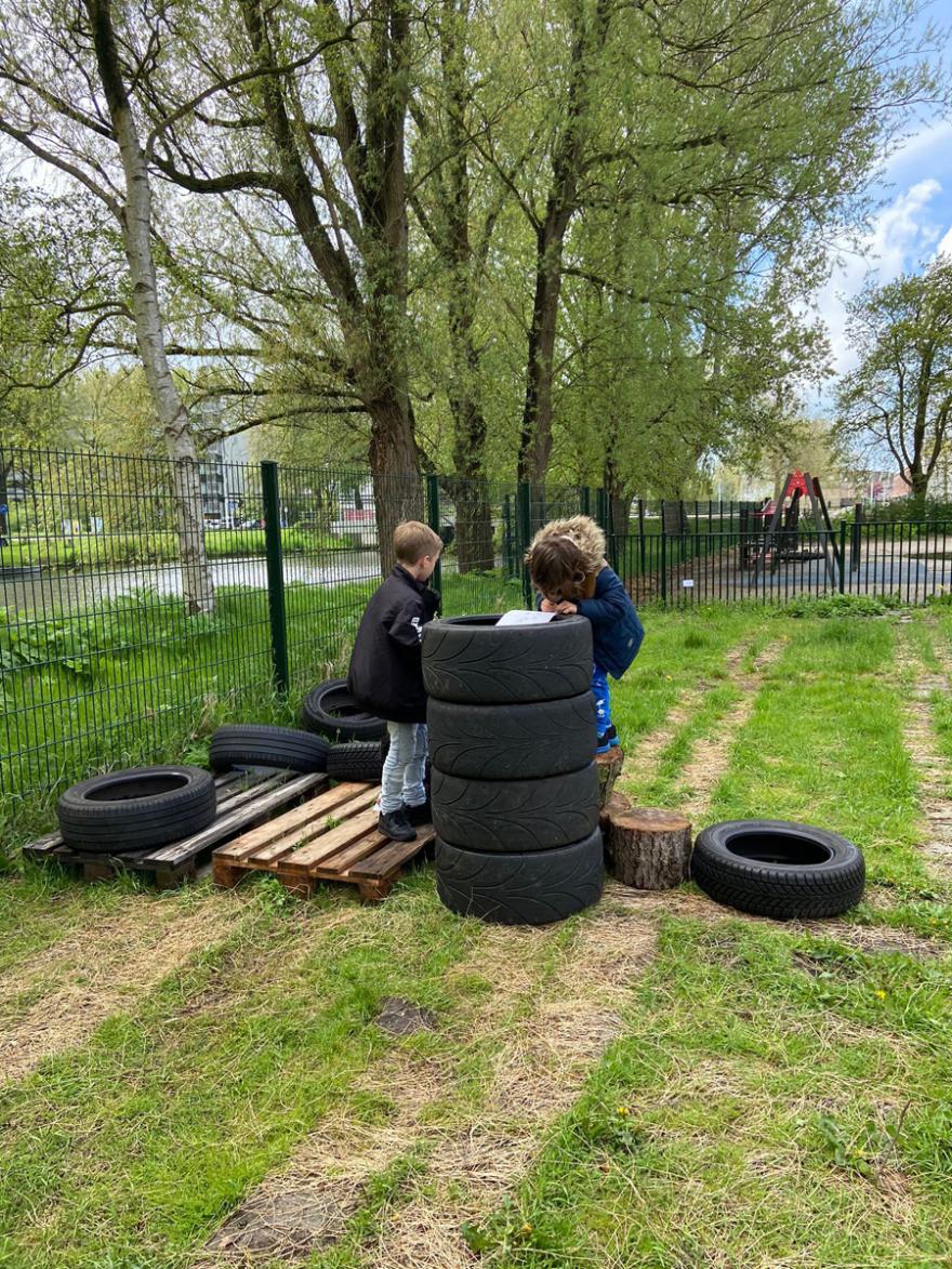 Kinderen spelen